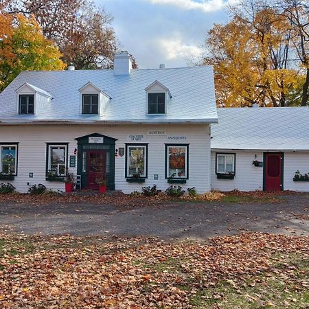 Auberge Les Blancs Moutons Saint-Laurent-de-l'ile d'Orleans Exteriér fotografie