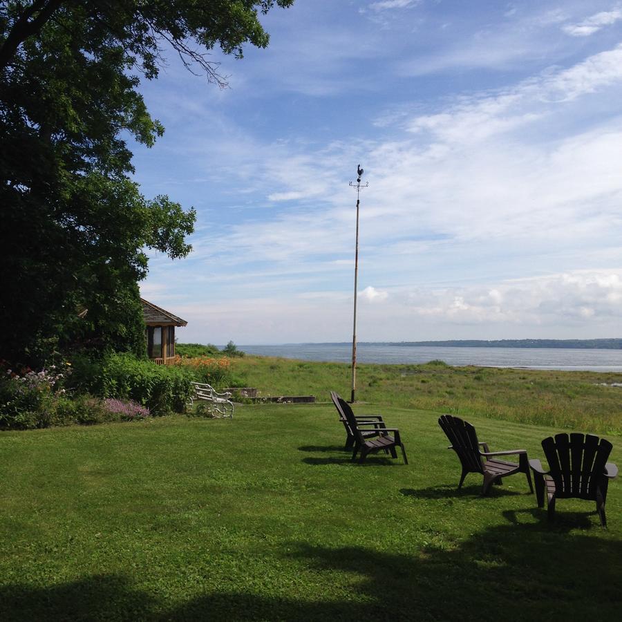 Auberge Les Blancs Moutons Saint-Laurent-de-l'ile d'Orleans Exteriér fotografie