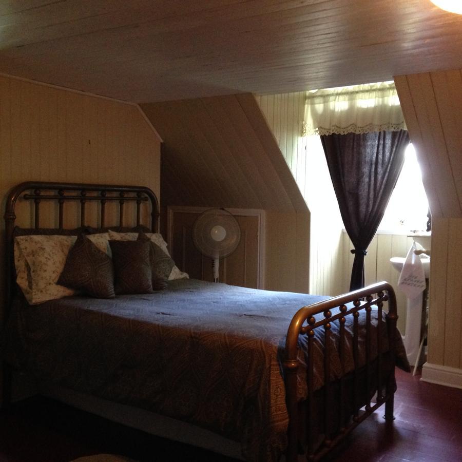Auberge Les Blancs Moutons Saint-Laurent-de-l'ile d'Orleans Exteriér fotografie